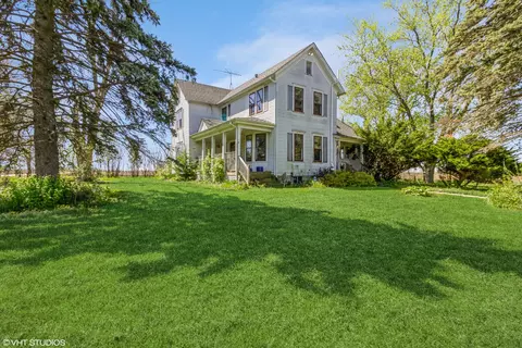 5 S606 Davis Rd, Big Rock, IL 60511