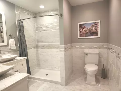 Bath - 4124 Maple Ave, Lyons, IL 60534 photo 6 of 6
