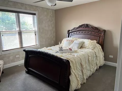 Bedroom - 4124 Maple Ave, Lyons, IL 60534 photo 4 of 4