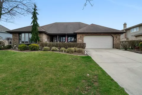 10611 Maue Dr, Orland Park, IL 60467
