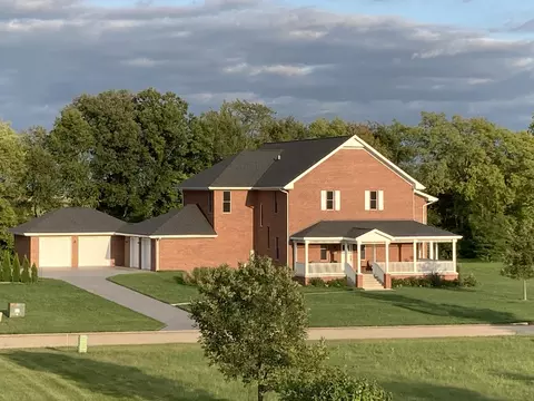2910 N Brickhouses Rd, Urbana, IL 61802