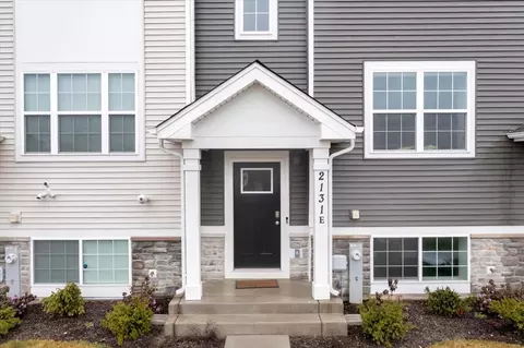 2131 Sassafras Way #E, Wonder Lake, IL 60097