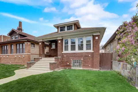 4923 N Springfield Ave, Chicago, IL 60625