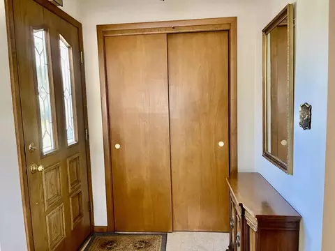 Entry Way - 902 16th St, Peru, IL 61354 photo 1 of 1