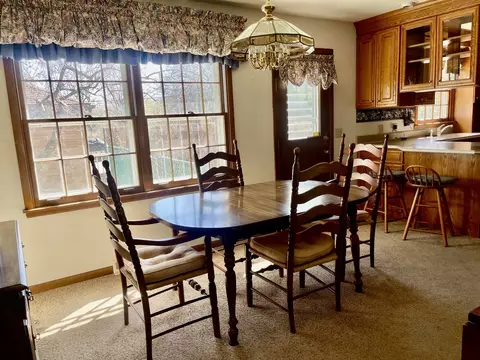 Dining - 902 16th St, Peru, IL 61354 photo 1 of 1