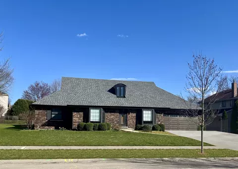 3751 Charles Dr, Northbrook, IL 60062