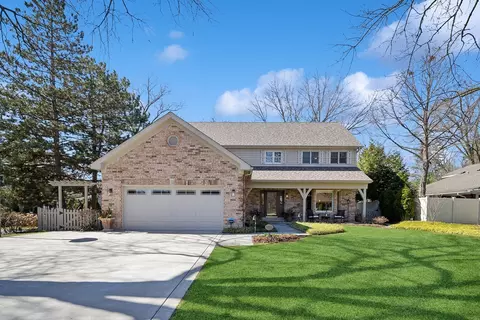 1122 Prairie Ave, Deerfield, IL 60015