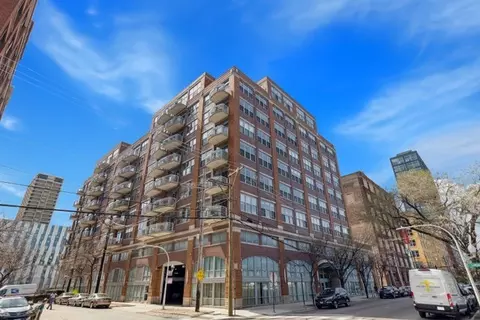 933 W Van Buren St #605, Chicago, IL 60607