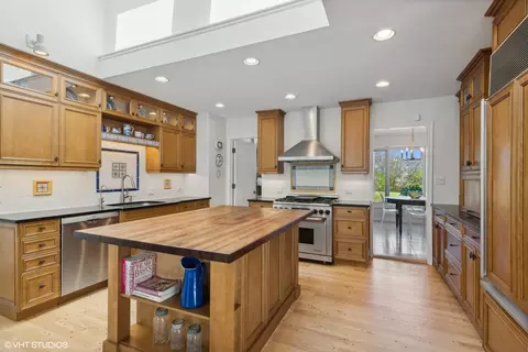 130 Brinker Rd, Barrington, IL 60010 photo 13