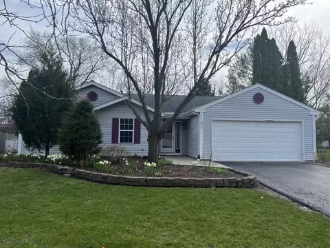 1105 Revere Ln, Island Lake, IL 60042