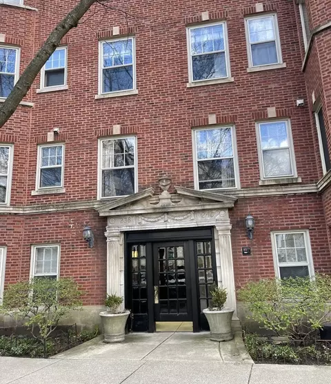240 Lee St #1, Evanston, IL 60202