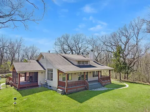 3610 Paulson Rd, Harvard, IL 60033