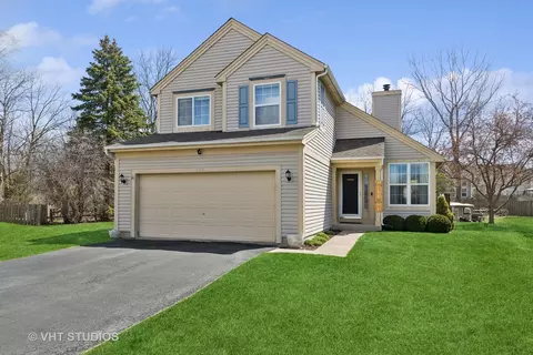 673 E Princeton Ct, Round Lake Beach, IL 60073