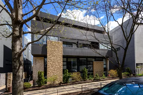 919 N Wolcott Ave #104, Chicago, IL 60622