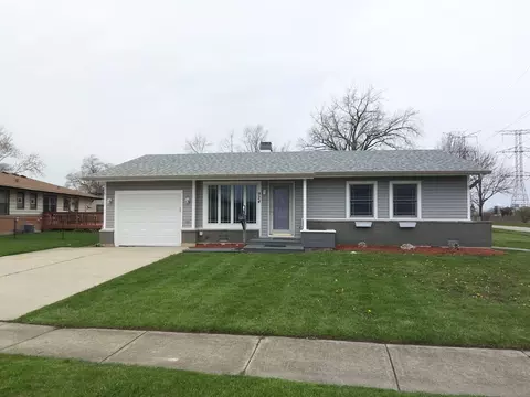 924 Hartford Ln, Elk Grove Village, IL 60007