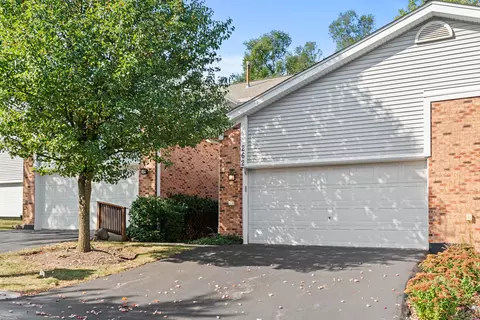 262 Charlotte Ct, Cary, IL 60013