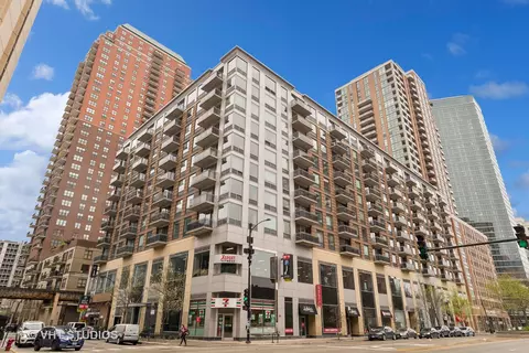 1 E 8th St #708, Chicago, IL 60605