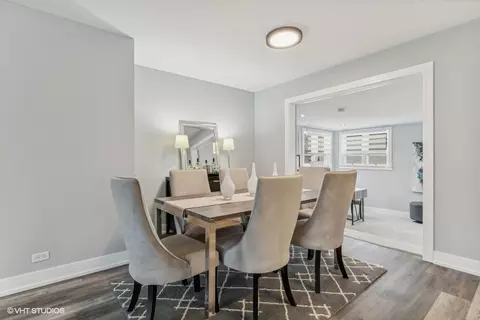 Dining - 329 Eaker Pl, Des Plaines, IL 60016 photo 2 of 3