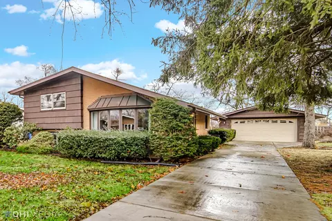 12553 S Parkside Ave, Palos Heights, IL 60463