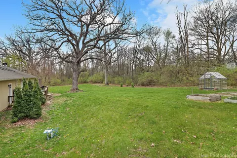 View/Area - 9601 Fox Bluff Ln, Spring Grove, IL 60081 photo 2 of 2