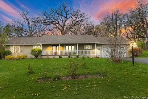 Exterior - 9601 Fox Bluff Ln, Spring Grove, IL 60081 photo 12 of 12