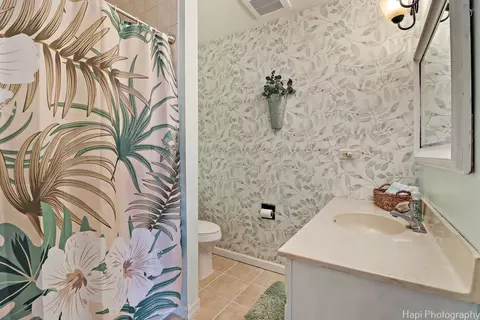Bath - 9601 Fox Bluff Ln, Spring Grove, IL 60081 photo 2 of 2