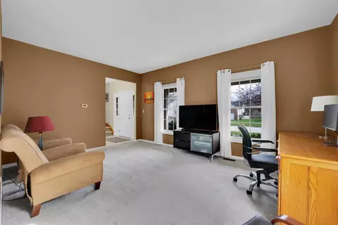 Living - 1225 Ardmore Dr, Cary, IL 60013 photo 2 of 5