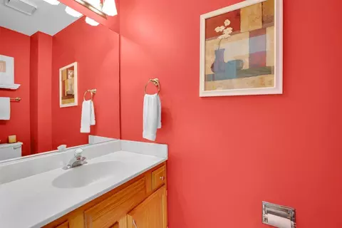 Bath - 1225 Ardmore Dr, Cary, IL 60013 photo 3 of 3