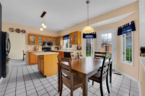 Kitchen - 1225 Ardmore Dr, Cary, IL 60013 photo 4 of 4