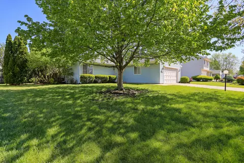 2810 Natalie Dr, Champaign, IL 61822