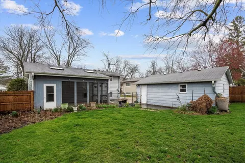 Exterior - 210 E Benton St, Oswego, IL 60543 photo 3 of 5