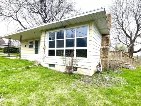 505 N Saint Paul St, Mark, IL 61340