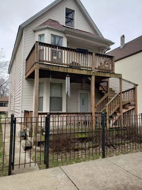3126 N Saint Louis Ave, Chicago, IL 60618