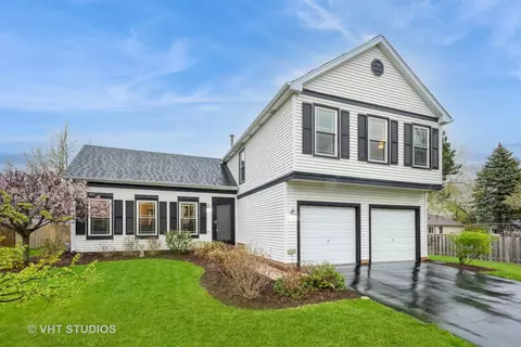 78 Burgess Dr, Glendale Heights, IL 60139