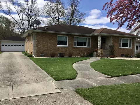 319 W South St, Dwight, IL 60420