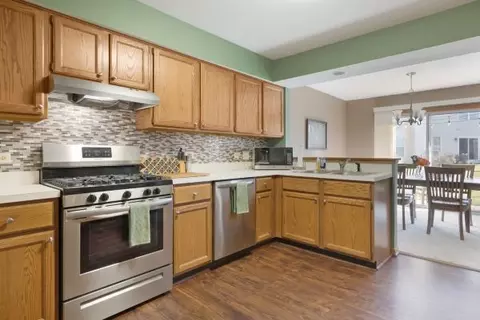 Kitchen - 877 Dandridge Ct, Elgin, IL 60120 photo 1 of 2
