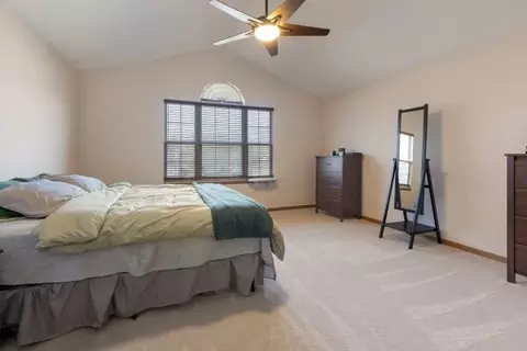 Bedroom - 877 Dandridge Ct, Elgin, IL 60120 photo 2 of 2
