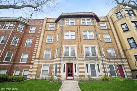 2042 W Arthur Ave #2E, Chicago, IL 60645