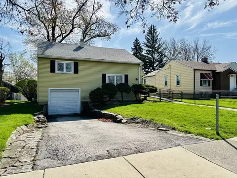209 S Lewis Ave, Lombard, IL 60148