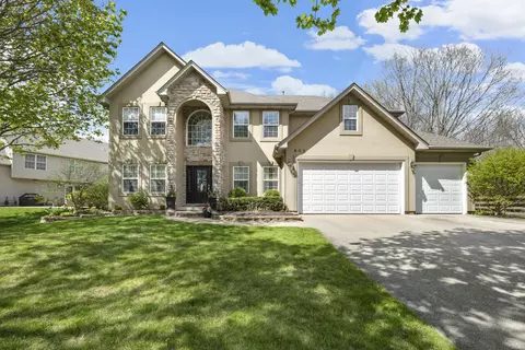 803 Arrowwood Dr, Oswego, IL 60543