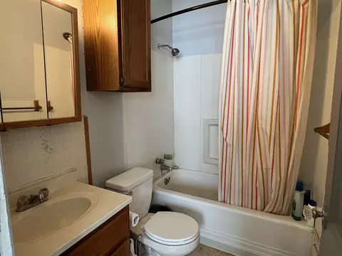 705 W Walnut St, Bloomington, IL 61701 photo 6