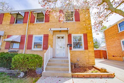 3853 N Pacific Ave, Chicago, IL 60634
