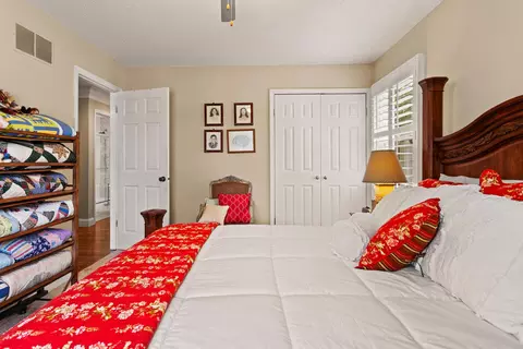Bedroom - 2110 Mayfair Rd, Champaign, IL 61821 photo 5 of 6