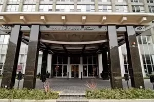 655 W Irving Park Rd #V109, Chicago, IL 60613