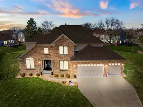 308 Martin Ct, Bloomingdale, IL 60108