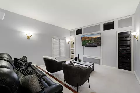 Other - 950 Tara Ct, Wheaton, IL 60189 photo 4 of 10