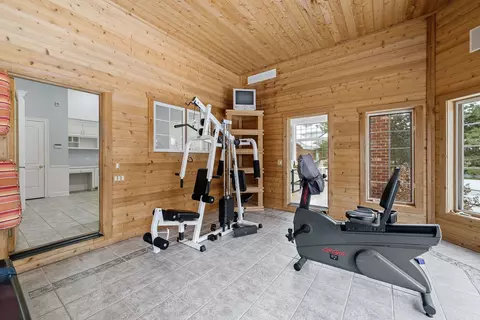 Other - 950 Tara Ct, Wheaton, IL 60189 photo 6 of 10
