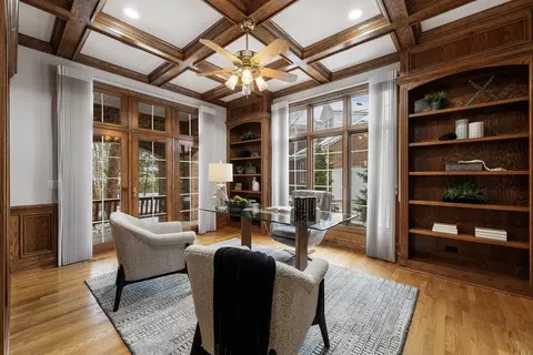 Other - 950 Tara Ct, Wheaton, IL 60189 photo 3 of 10