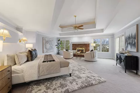 Bedroom - 950 Tara Ct, Wheaton, IL 60189 photo 1 of 2