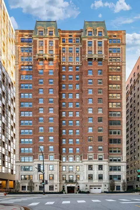399 W Fullerton Pkwy #18W, Chicago, IL 60614